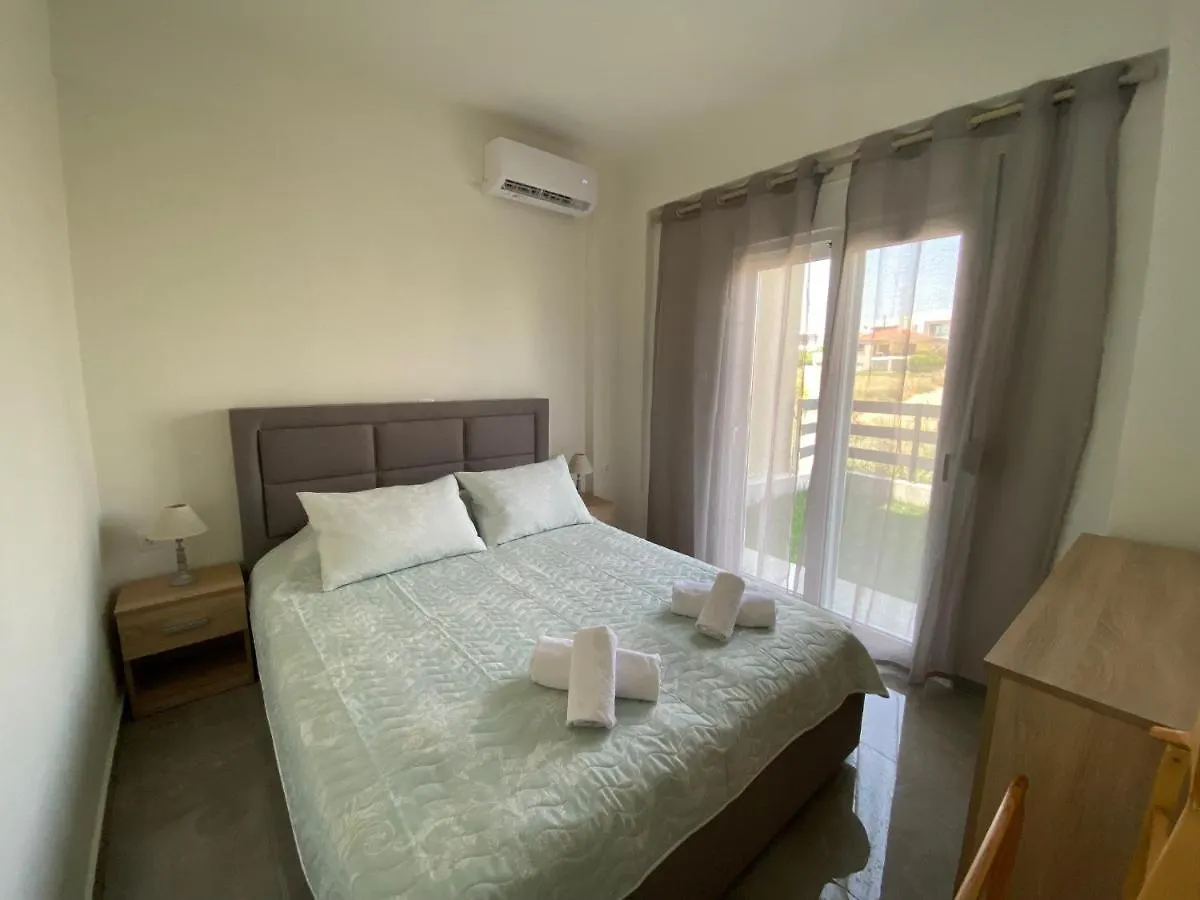 別荘 Nikiti Sunrise Apartments